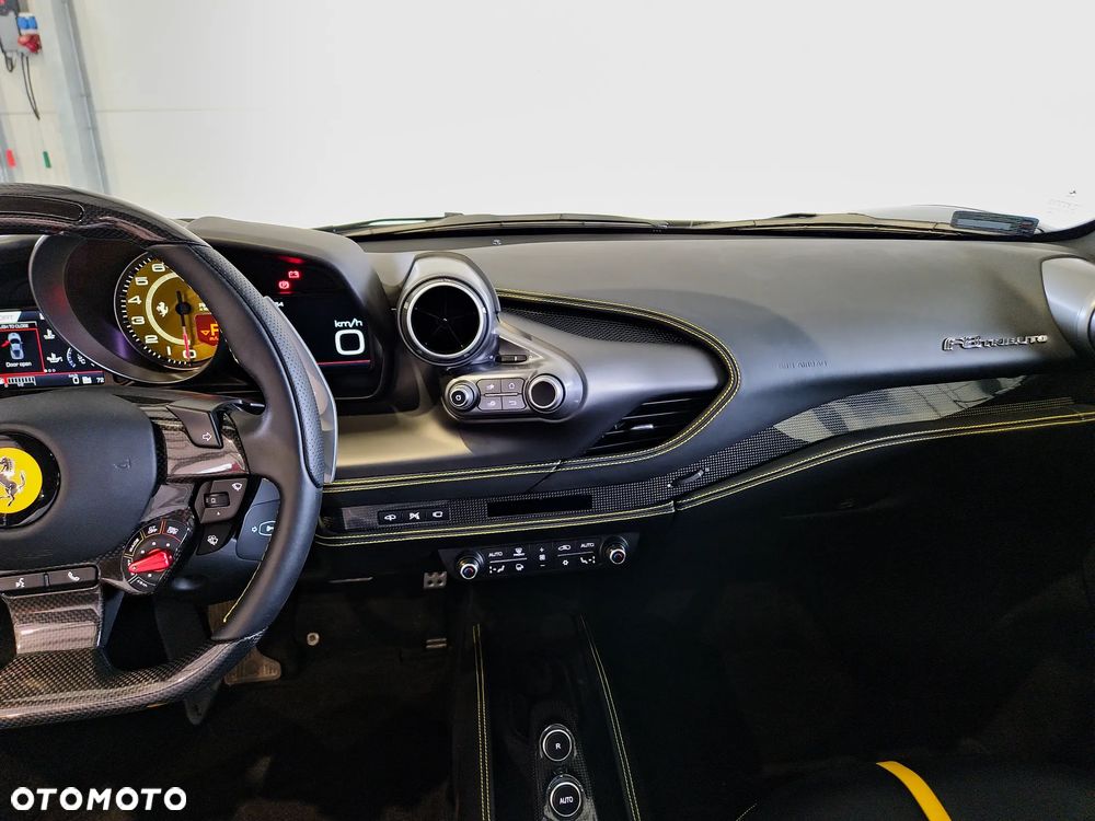 Ferrari F8 Tributo - 19