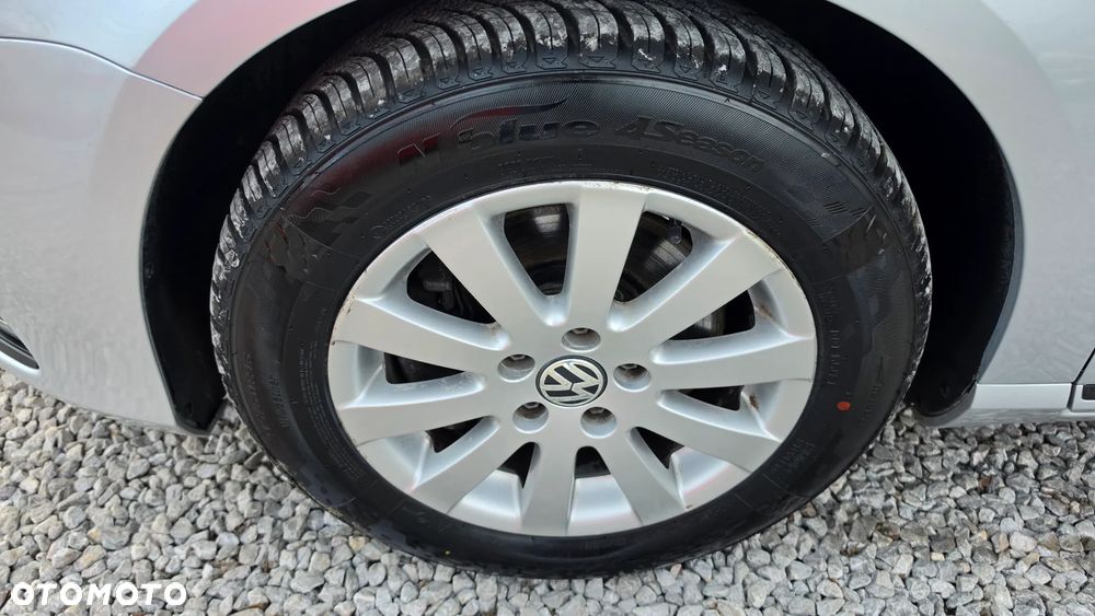 Volkswagen Passat 2.0 Blue TDI SCR Comfortline - 17