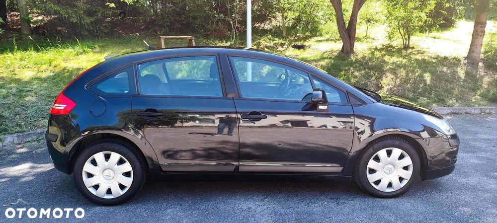 Citroën C4 1.4 16V X - 4