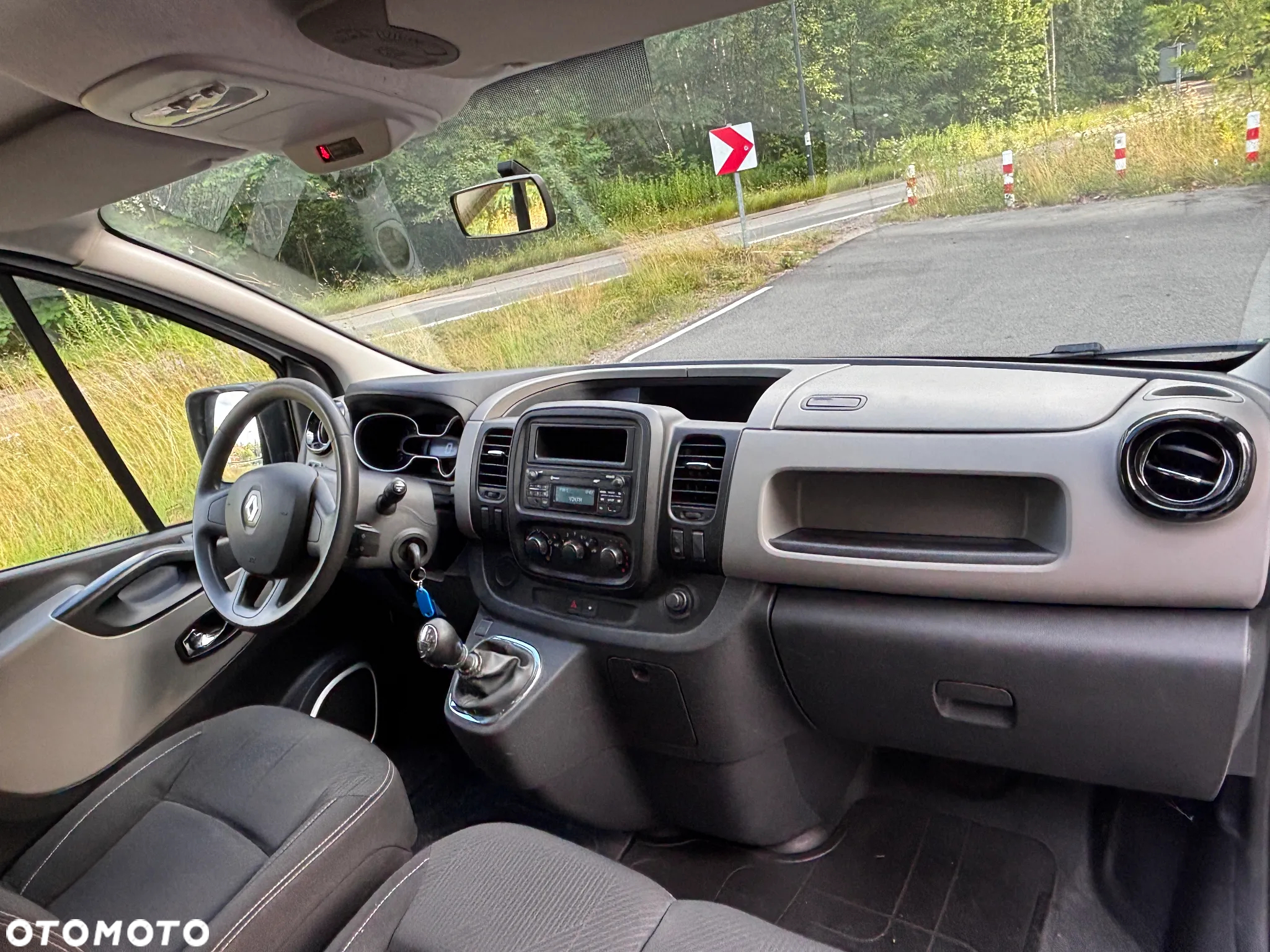 Renault TRAFIC - 11