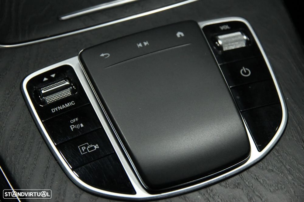 Mercedes-Benz E 300 de AMG Line - 17