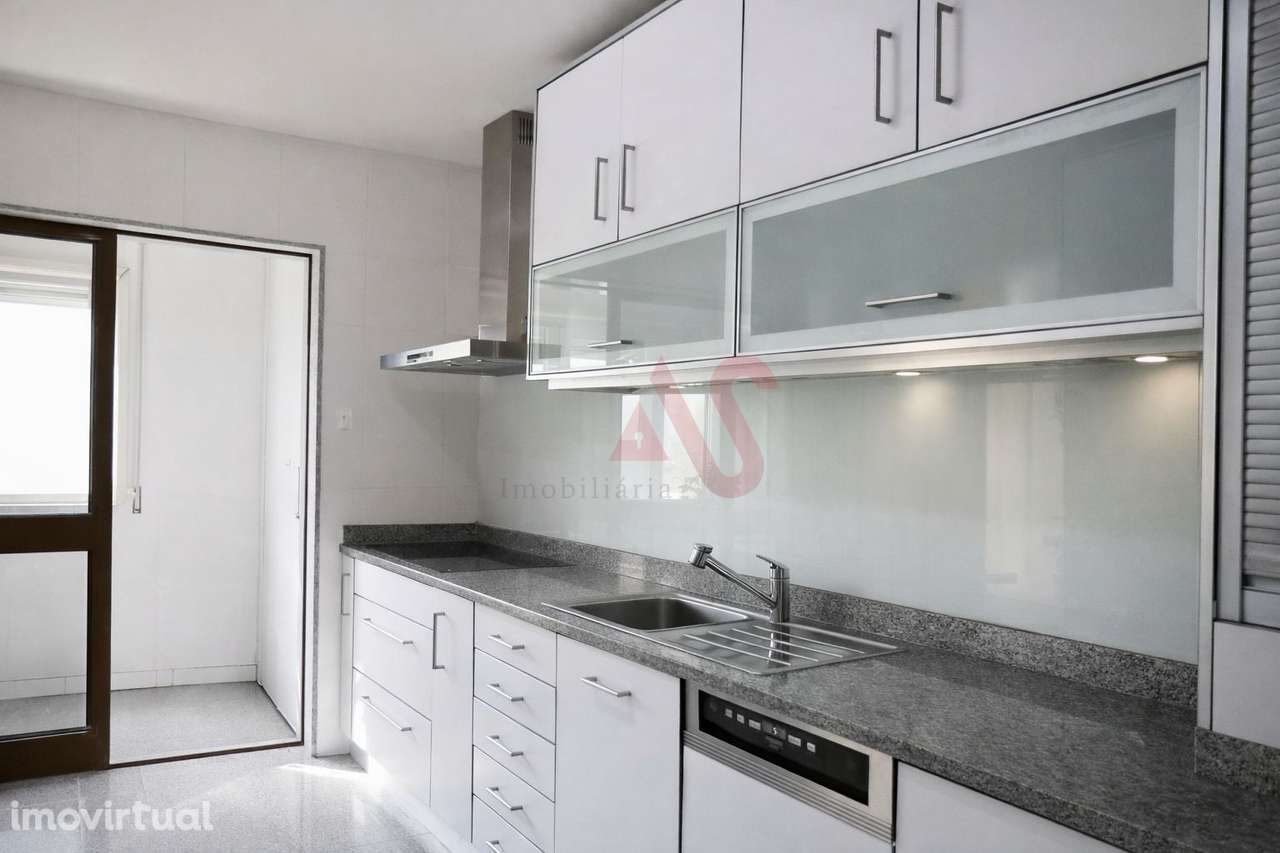 T5 Duplex em Leça da Palmeira – Excelente Localização | 195 m² | 2 Pis - Grande imagem: 4/13