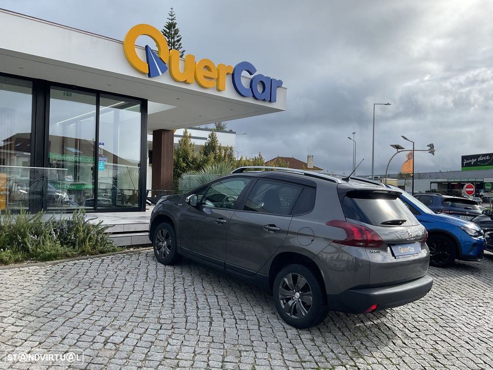 Peugeot 2008 1.2 PureTech Style - 4