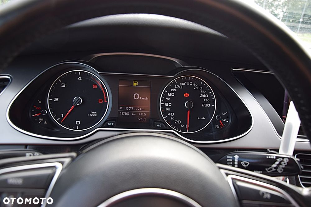 Audi A4 Avant 2.0 TDI DPF S line Sportpaket - 17