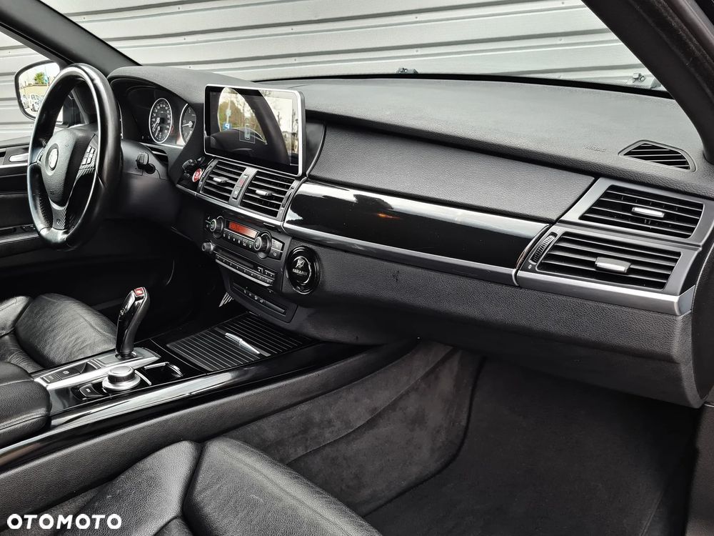 BMW X5 3.0sd - 37