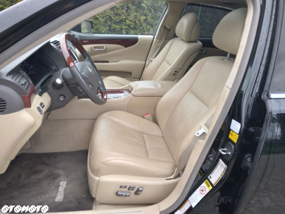 Lexus LS 460 Prestige - 10