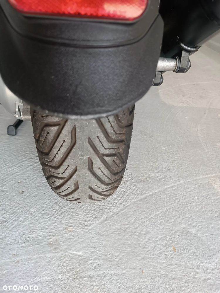 Piaggio Beverly - 25