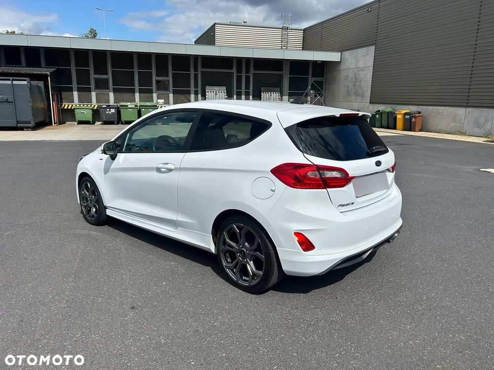 Ford Fiesta 1.5 TDCi S&S ST-LINE - 4