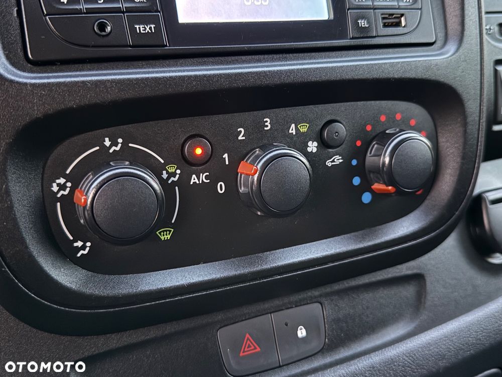 Opel Vivaro - 22