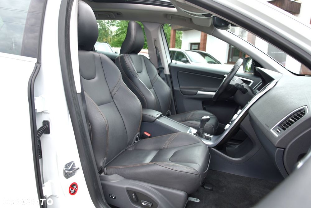 Volvo XC 60 D3 Summum - 27