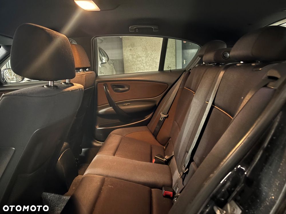 BMW Seria 1 116d Sport Line - 13