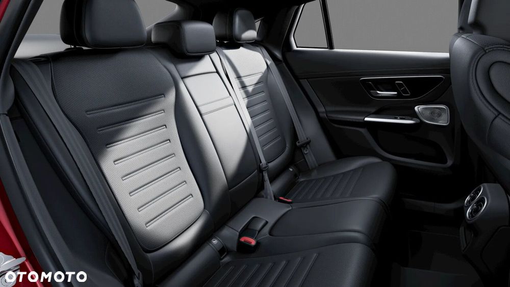 Mercedes-Benz GLC - 29