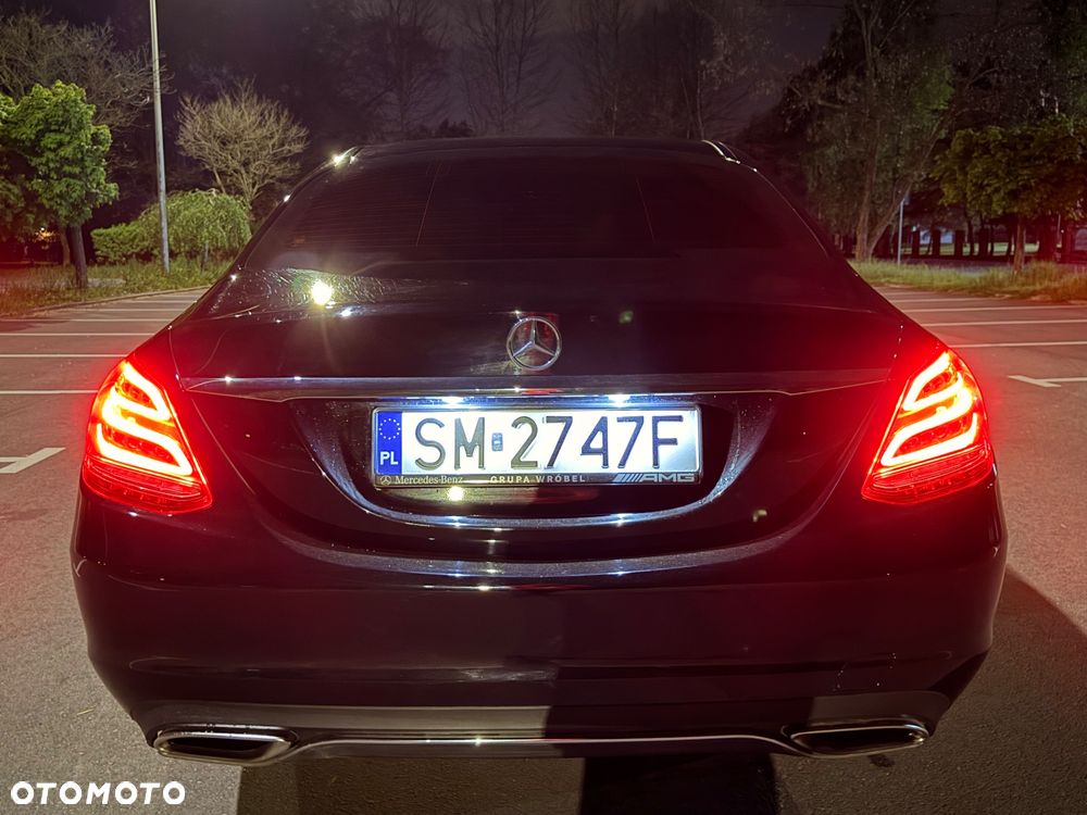 Mercedes-Benz Klasa C 180 7G-TRONIC - 16