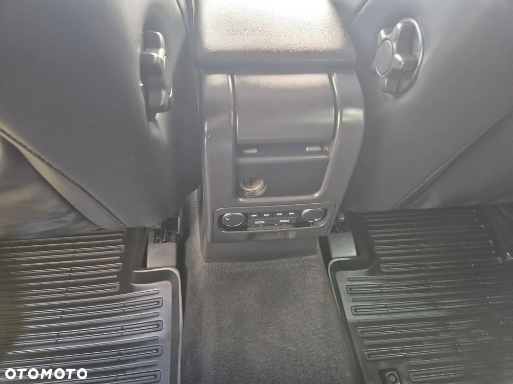Volvo XC 60 2.4D R-Design - 9