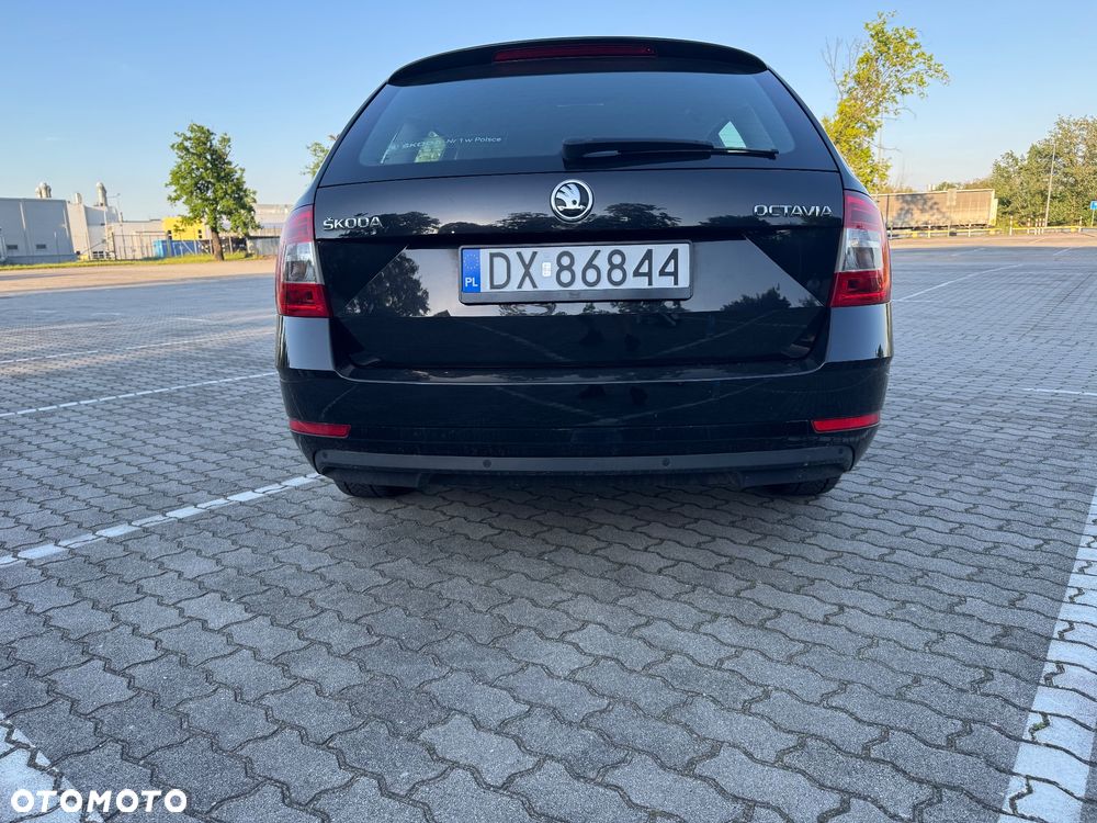 Skoda Octavia 2.0 TDI Ambition DSG - 9
