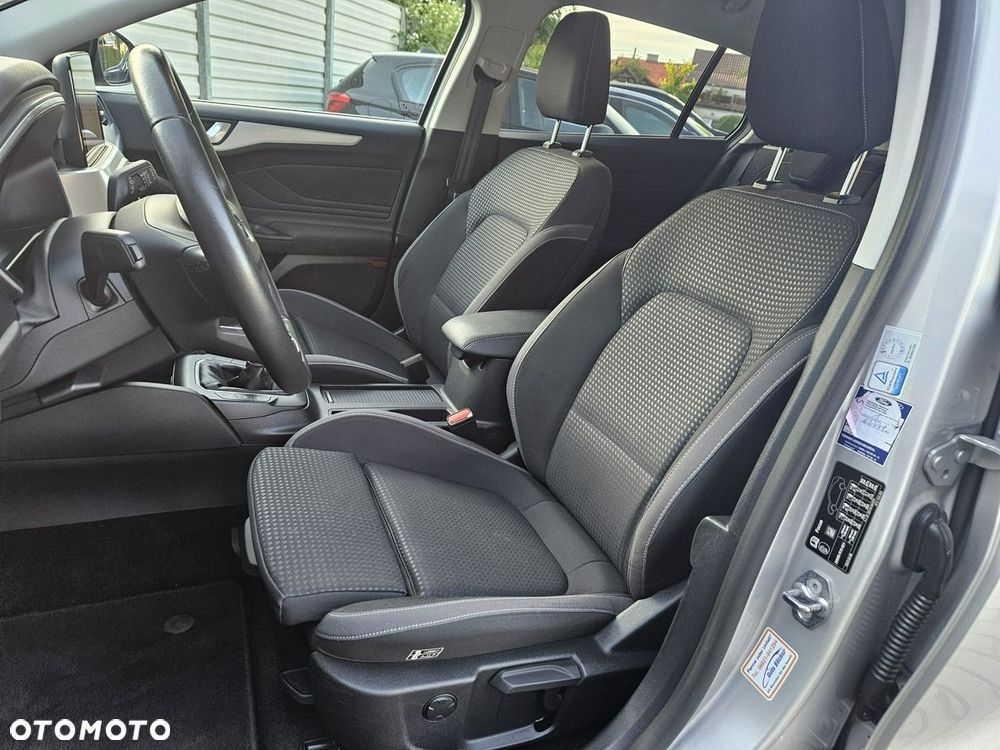 Ford Focus 1.0 EcoBoost Titanium ASS - 24