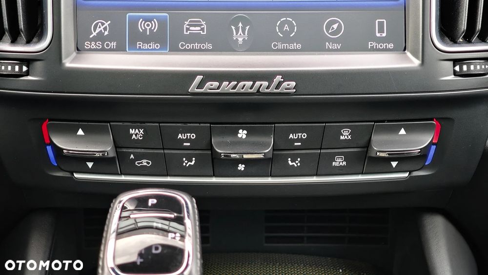 Maserati Levante - 25