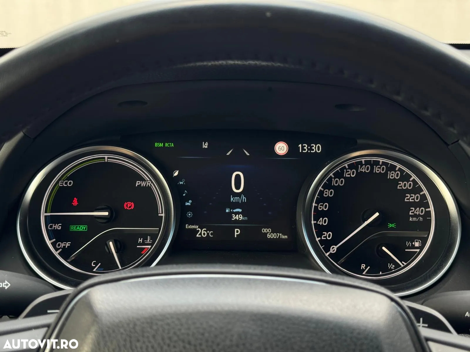 Toyota Camry 2.5 Hybrid Exclusive - 23