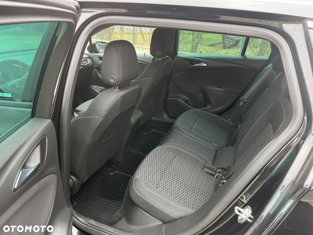 Opel Astra 1.6 Turbo Start/Stop Dynamic - 24