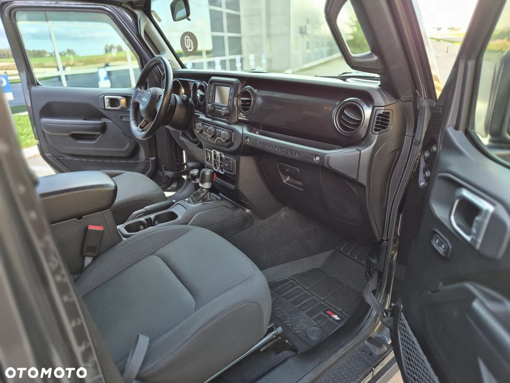 Jeep Wrangler 3.6 Unlim Black Edition II - 17