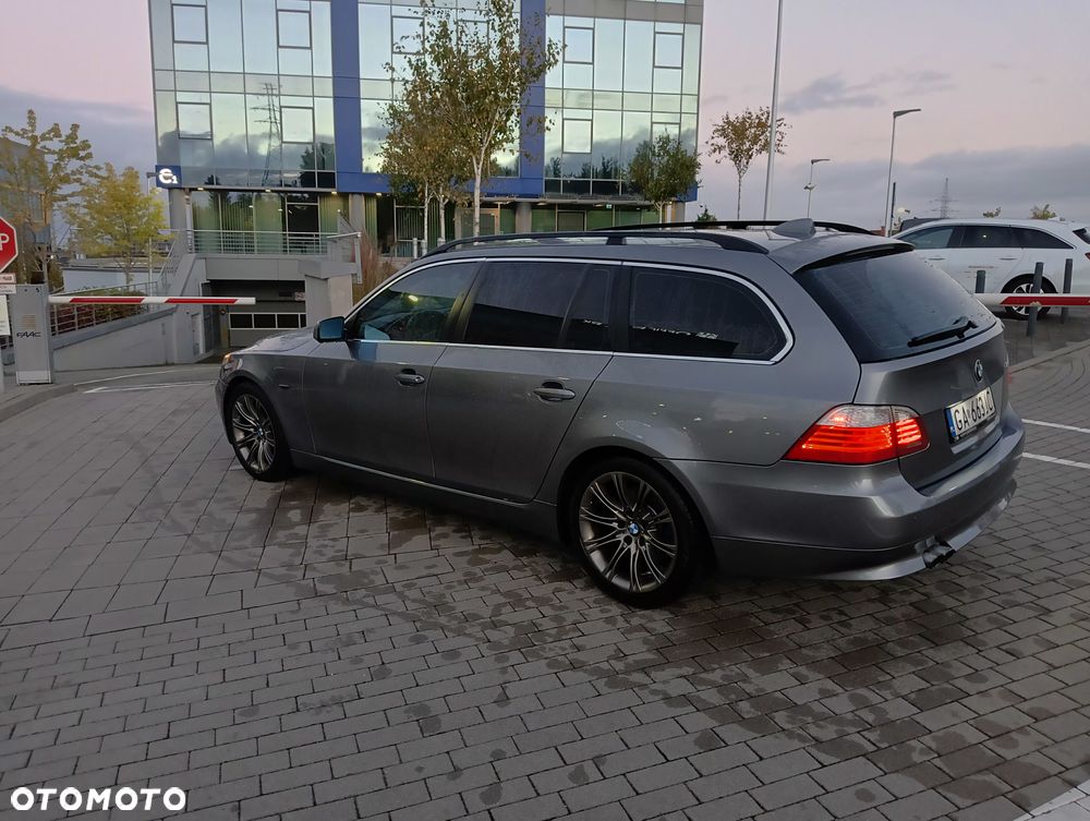 BMW Seria 5 525d Touring - 7