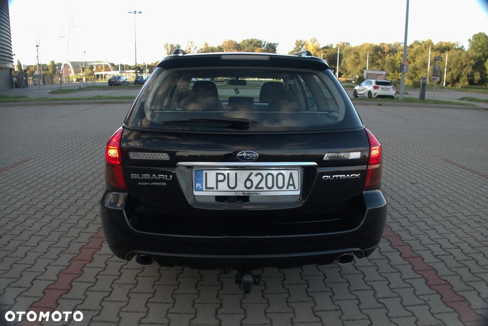 Subaru Outback 2.5 - 11