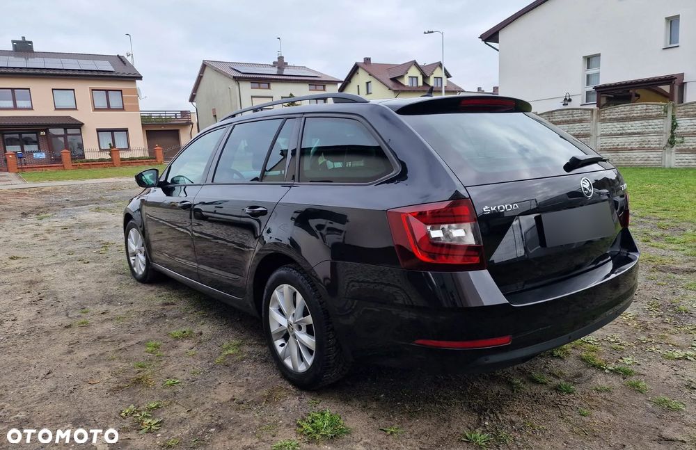 Skoda Octavia 2.0 TDI Style DSG - 6
