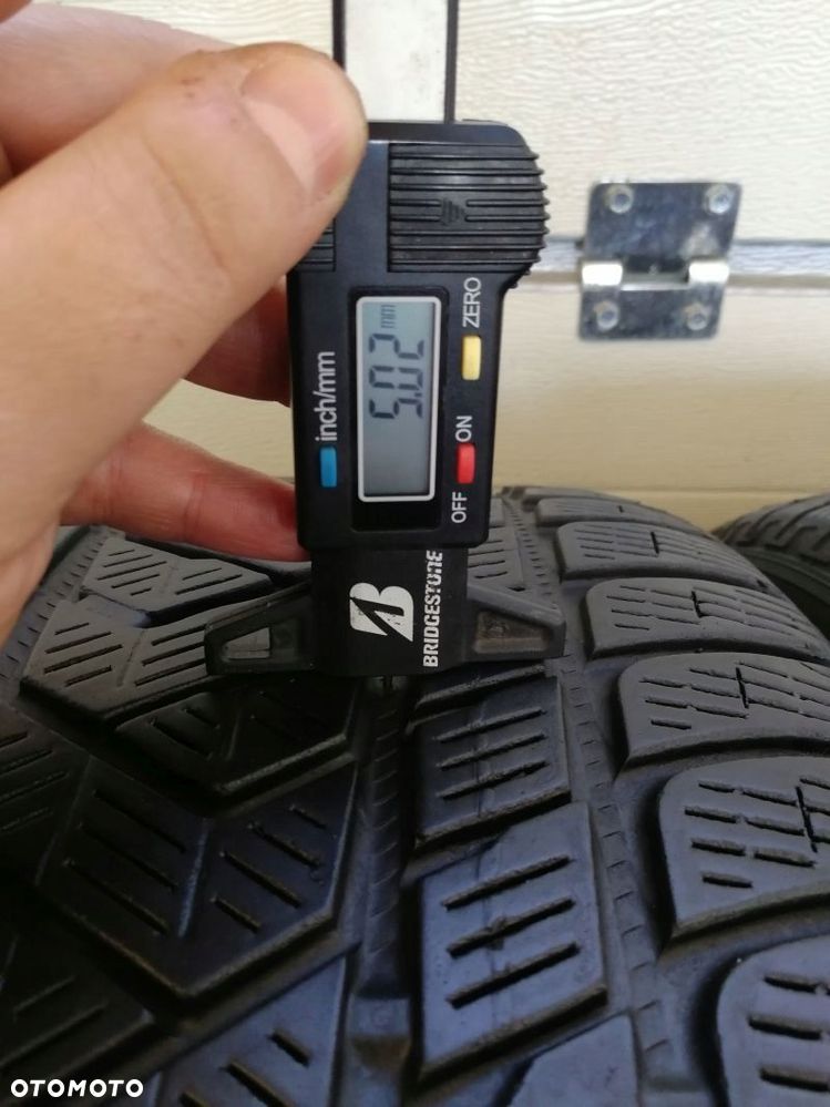 Opony zimowe 275/40 R 20 Pirelli Scorpion Winter - 3