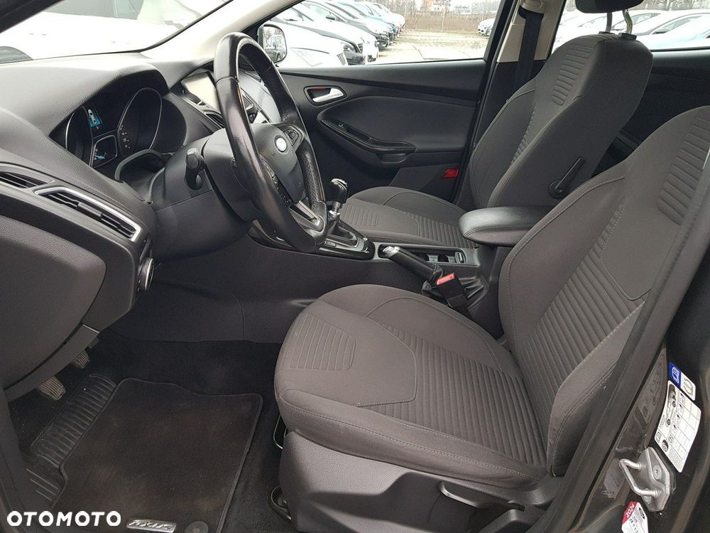 Ford Focus 1.5 EcoBoost STart-Stopp-System TITANIUM - 9