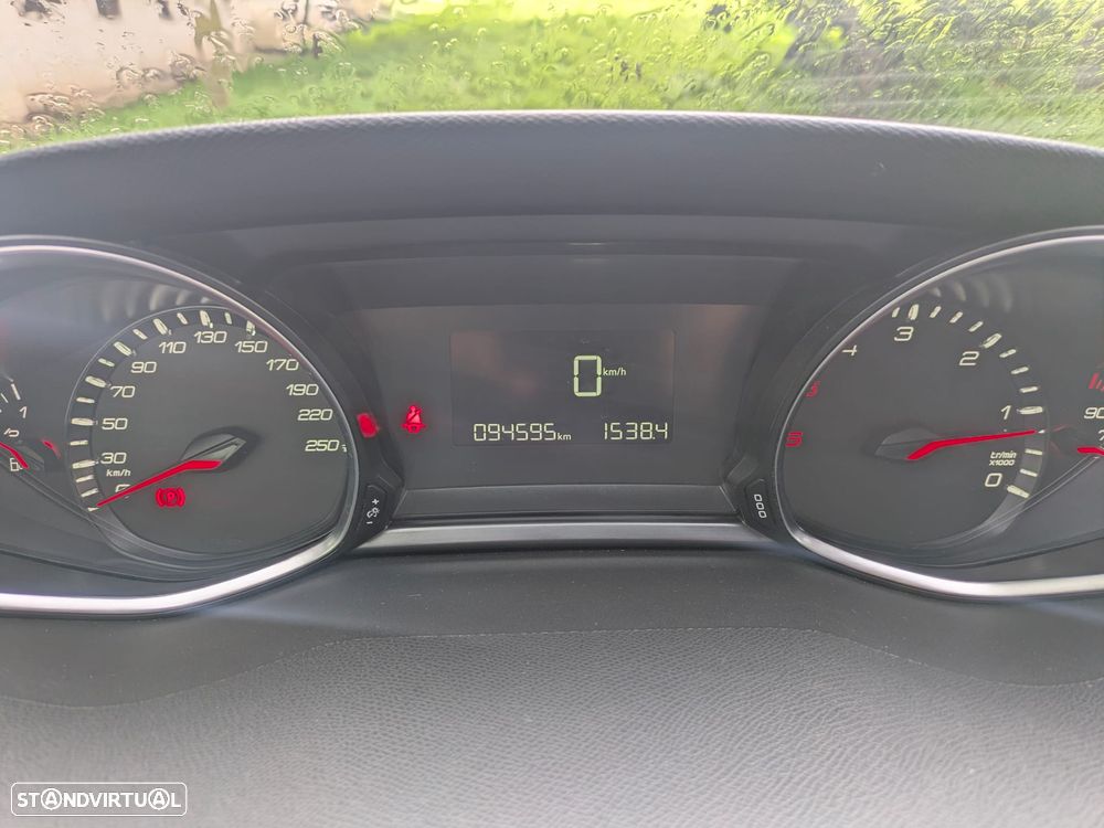 Peugeot 308 1.6 BlueHDi Active - 11