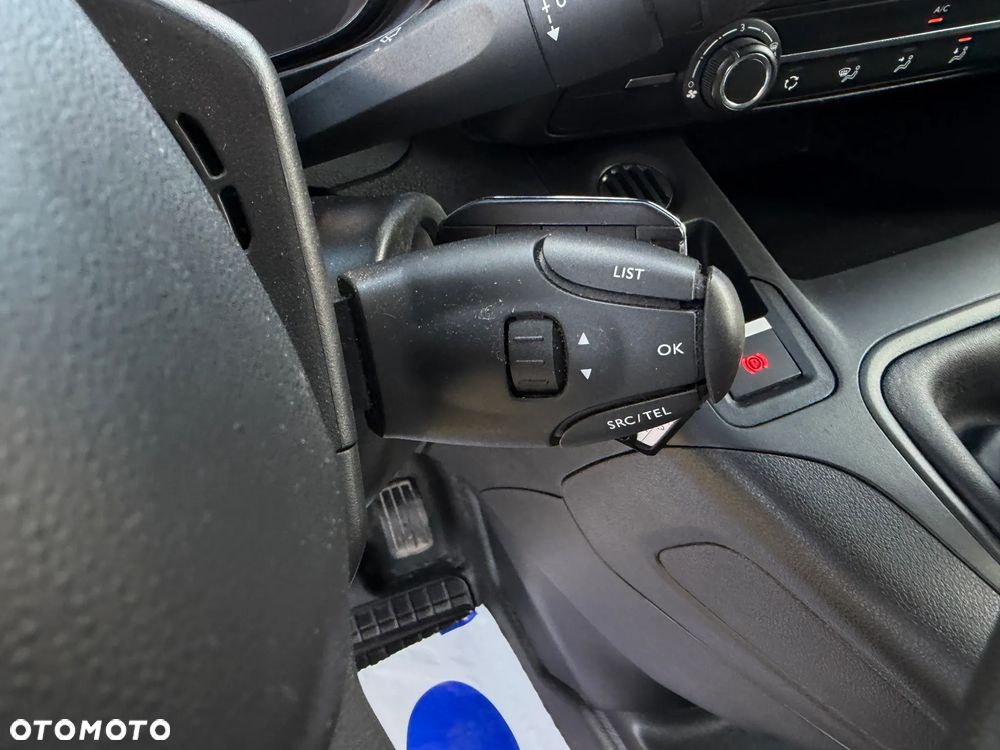 Citroën BERLINGO - 25