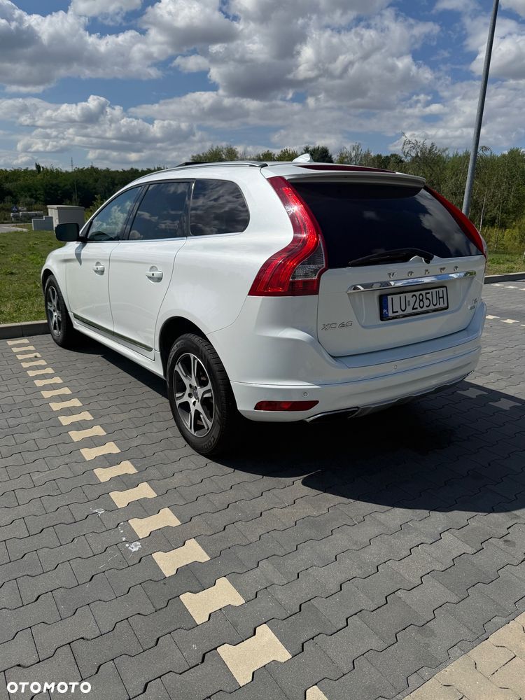 Volvo XC 60 T6 AWD Momentum - 6
