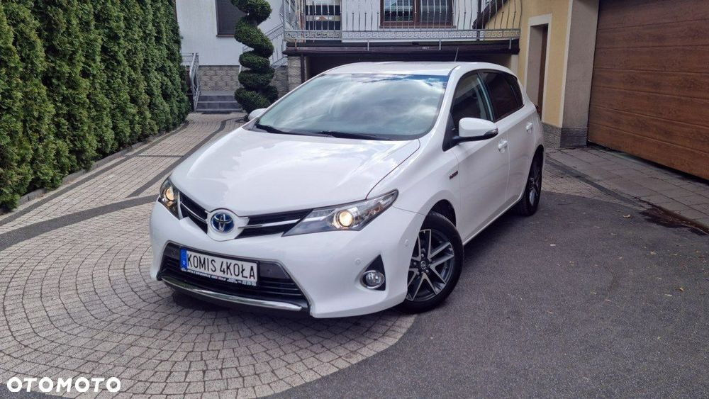 Toyota Auris - 1