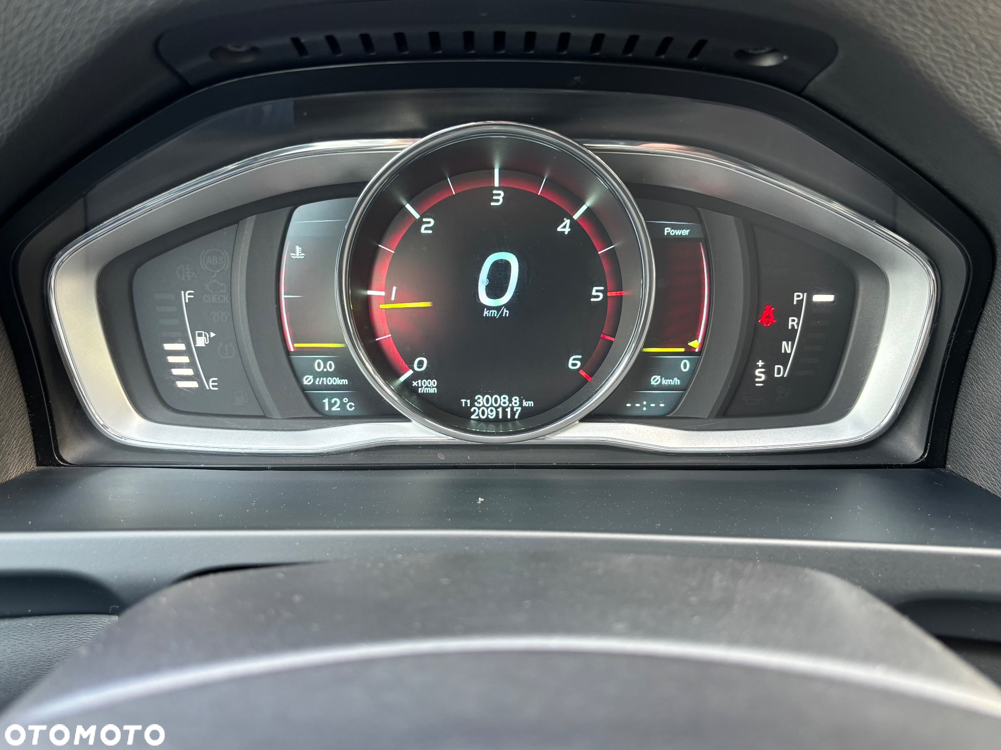 Volvo V60 D2 Summum - 9