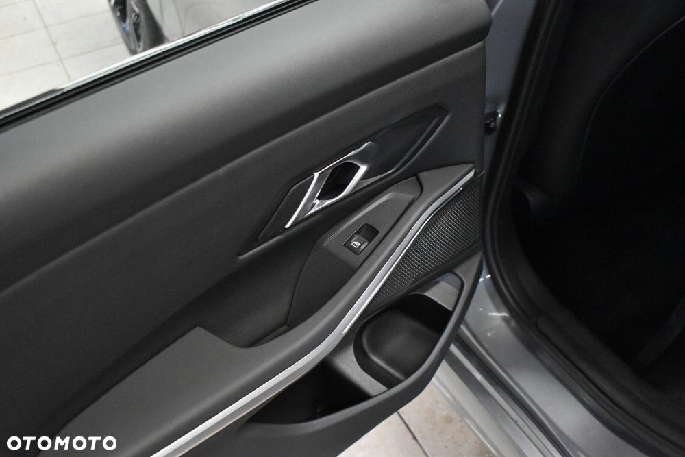 BMW Seria 3 - 20
