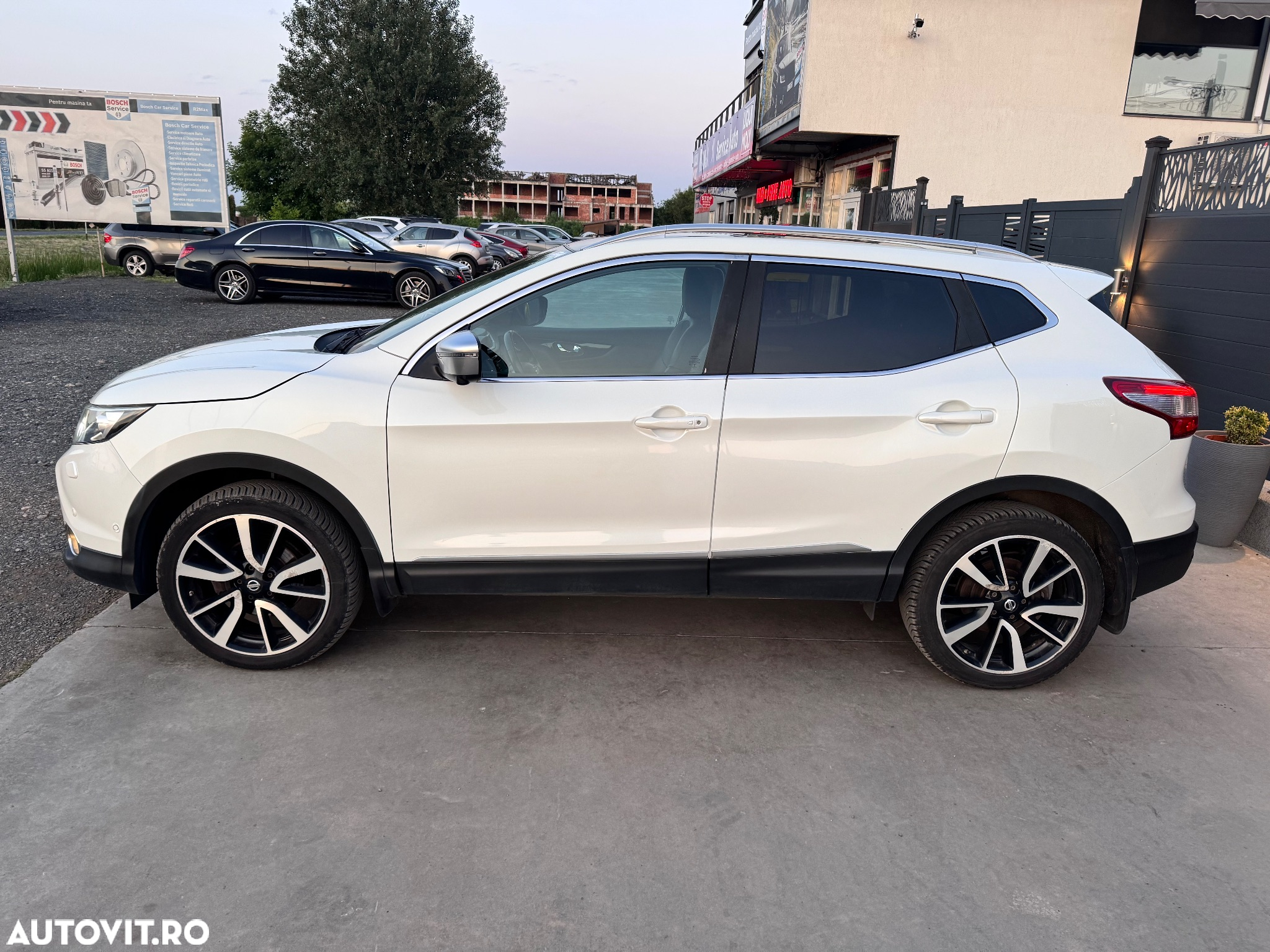 Nissan Qashqai 1.6 DCI TEKNA - 2