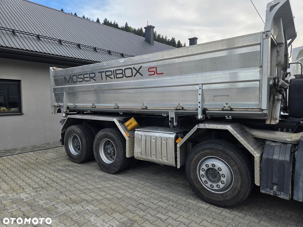 Mercedes-Benz Arocs 3246 - 4