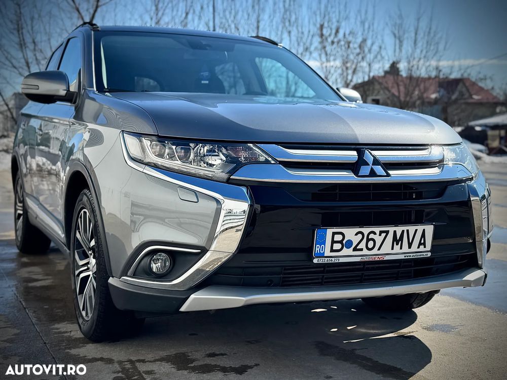 Mitsubishi Outlander - 13
