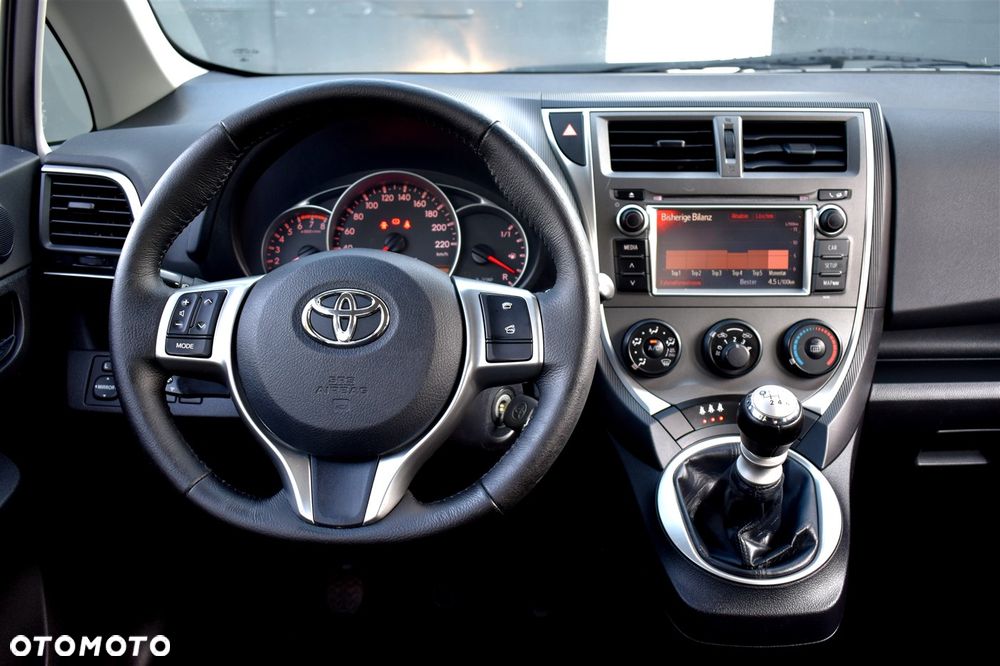 Toyota Verso S 1.33 VVT-i Start-Stop Life - 16