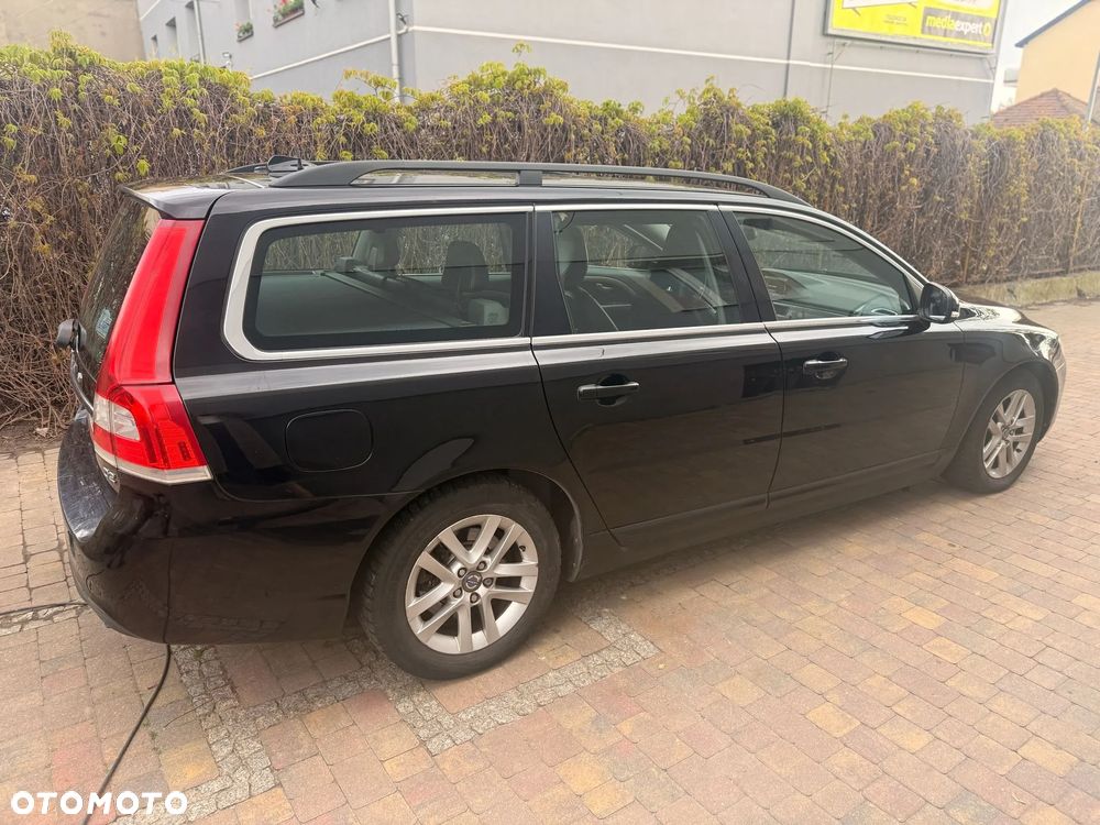 Volvo V70 D2 Summum - 2
