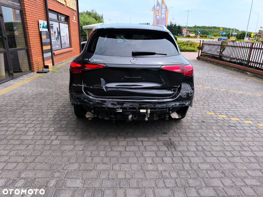 Mercedes-Benz GLC 300 e 4Matic 9G-TRONIC Edition Avantgarde - 5