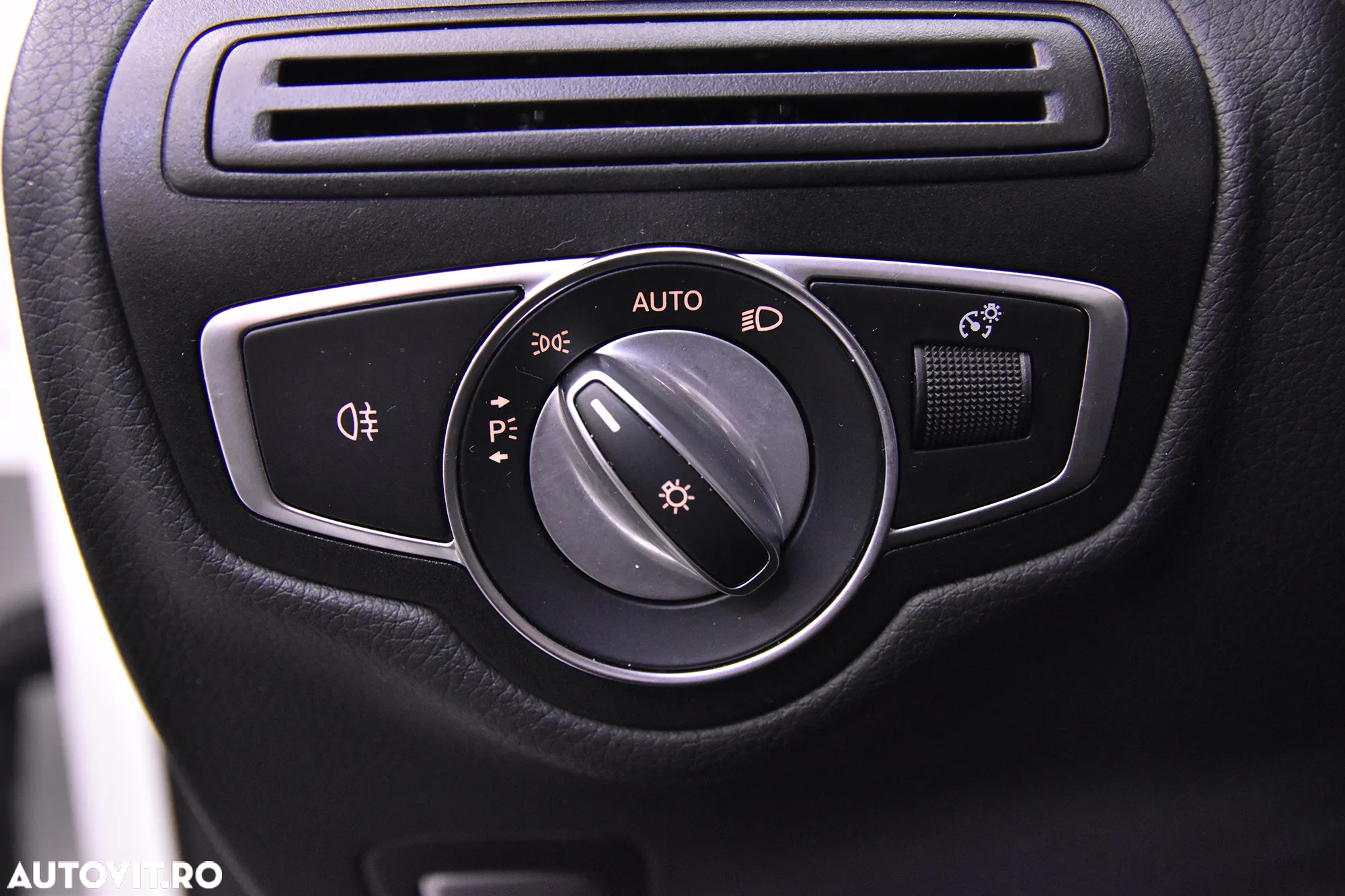 Mercedes-Benz GLC 300 de 4MATIC - 14