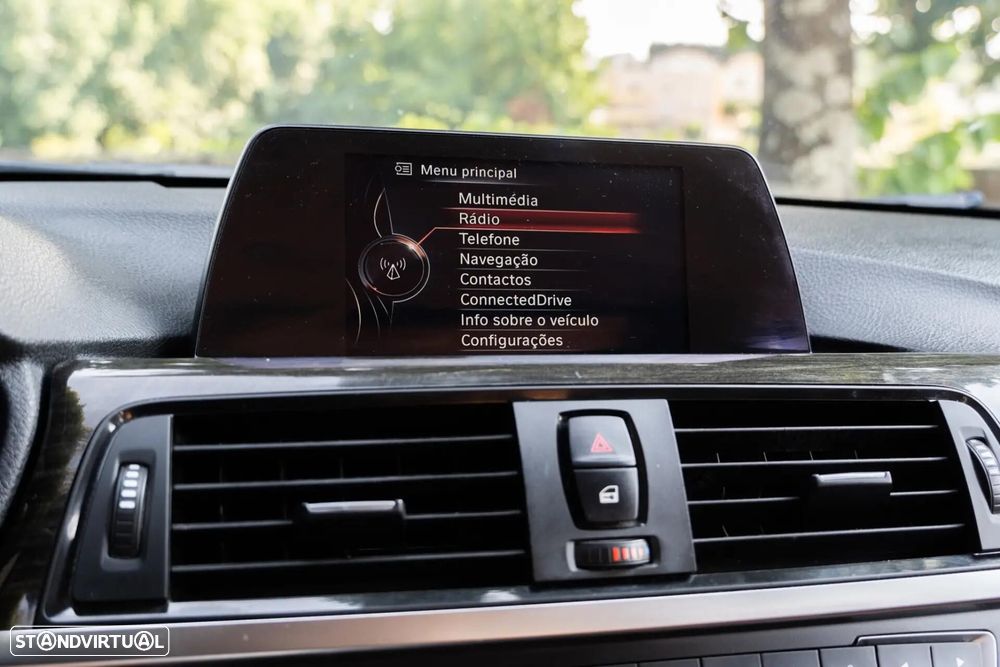 BMW 320 d xDrive Line Luxury - 14