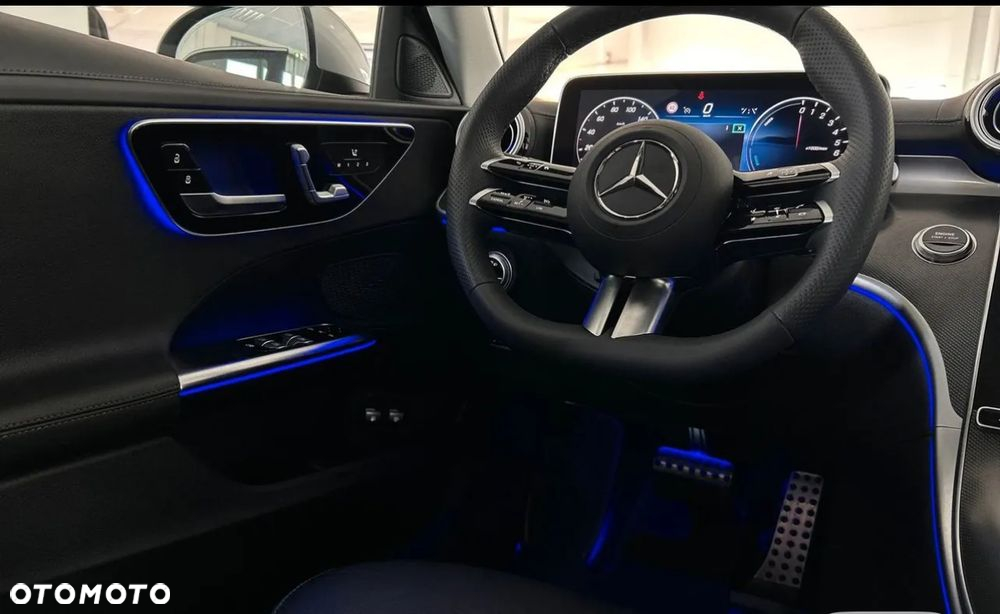 Mercedes-Benz Klasa C ver-400-e-phev-4--matic-amg - 15