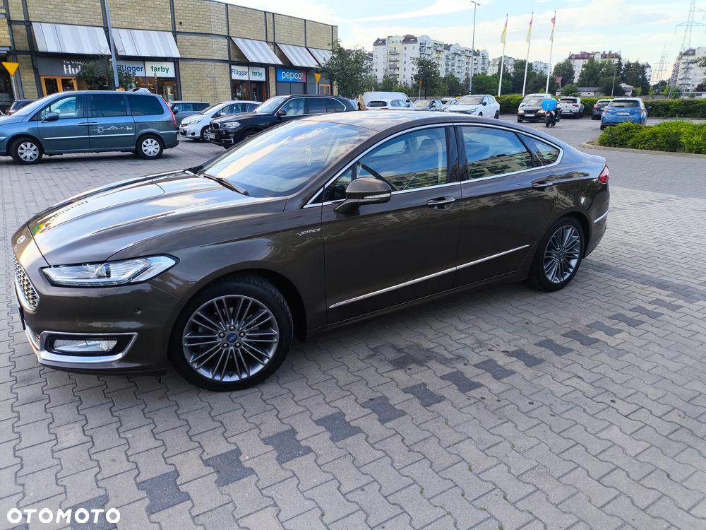 Ford Mondeo Vignale 2.0 Hybrid - 2
