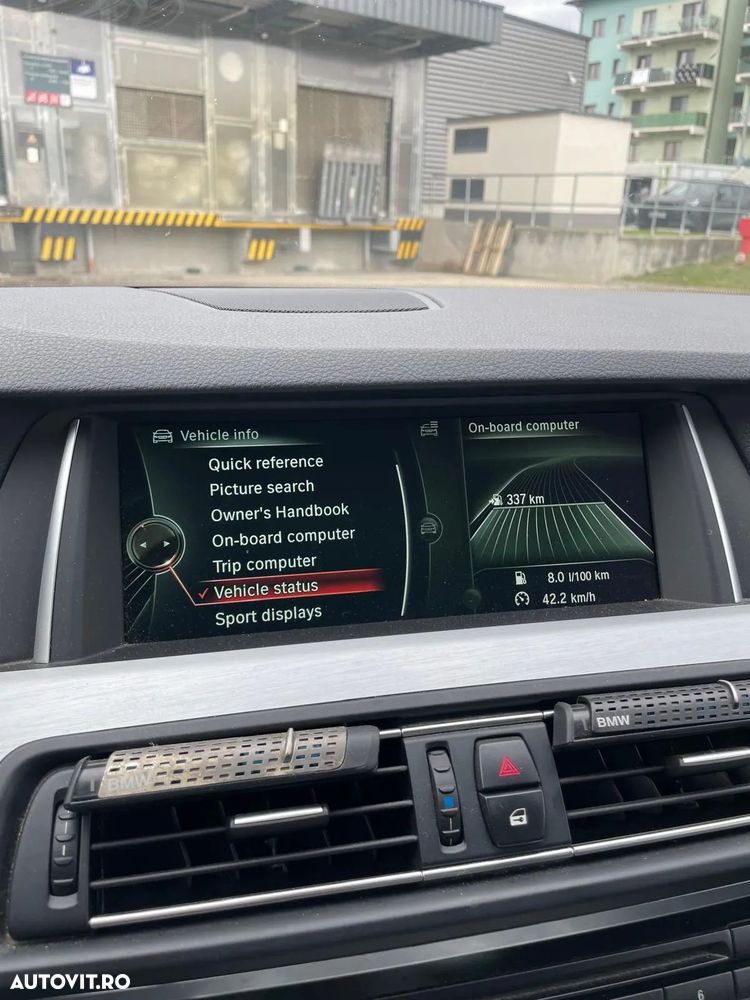 BMW Seria 5 520d xDrive AT - 16