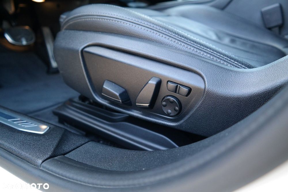 BMW Seria 1 - 15