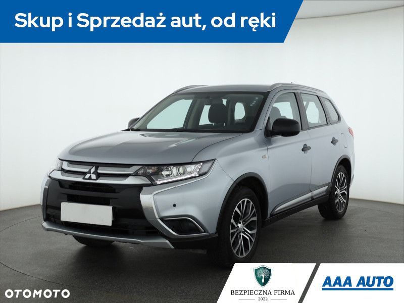 Mitsubishi Outlander - 2