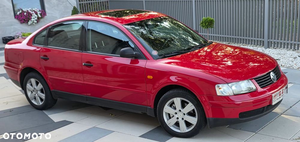 Volkswagen Passat - 12