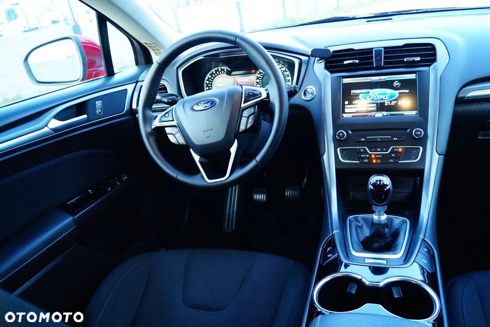 Ford Mondeo 2.0 TDCi Titanium - 17